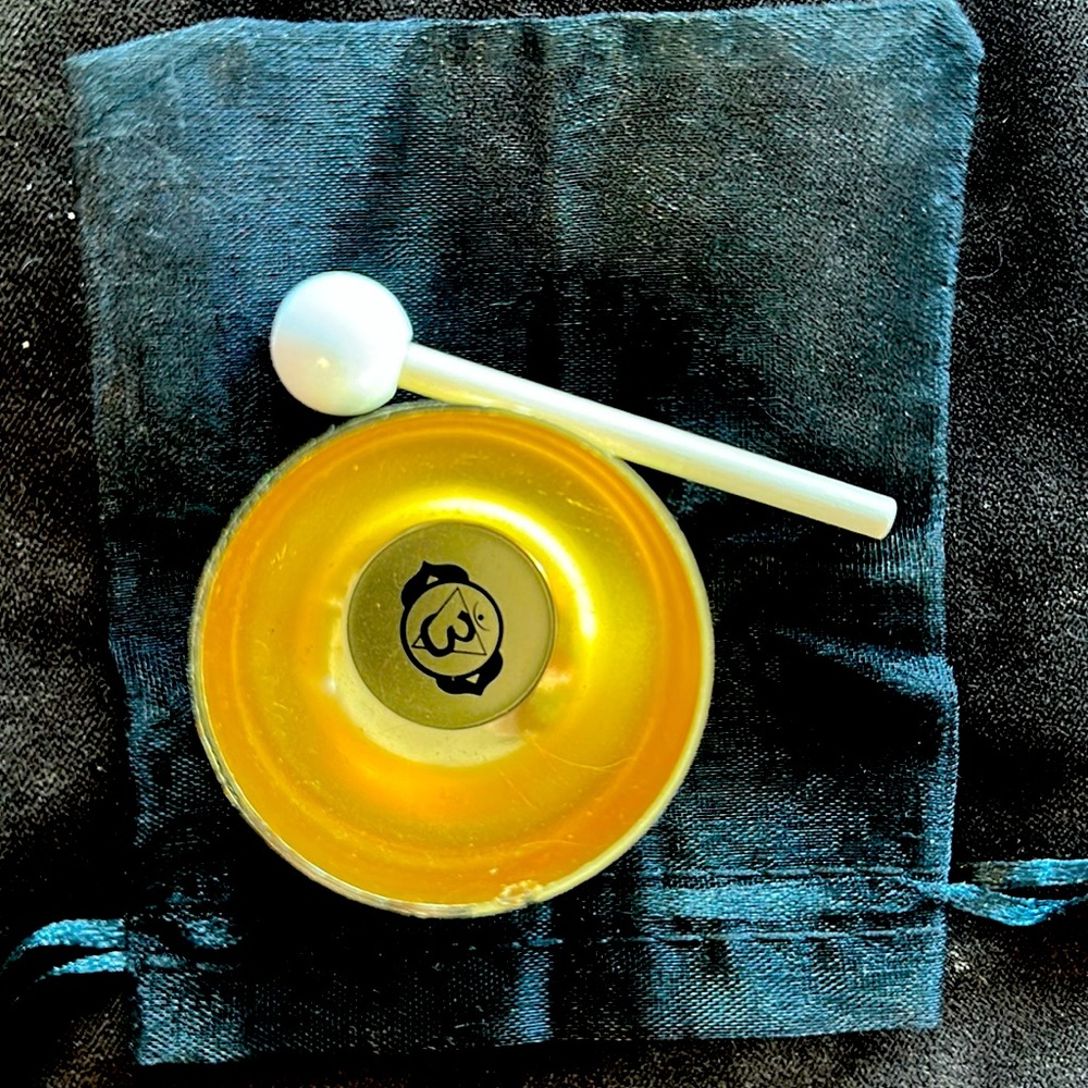 MINI Meditation Sound Bowl 3rd eye Chakra with a little bag